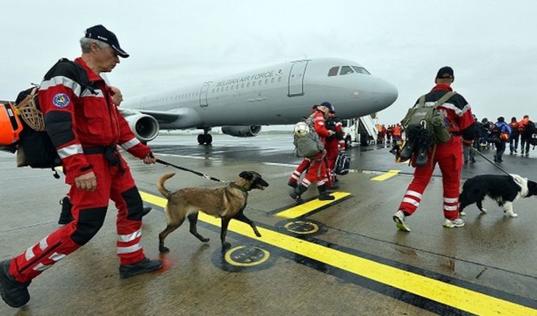 Arranca respuesta mundial a mortífero sismo en Nepal