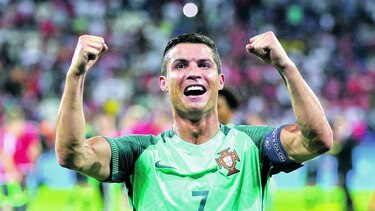 Cristiano Ronaldo afirma que volverá 'más fuerte' de su lesión