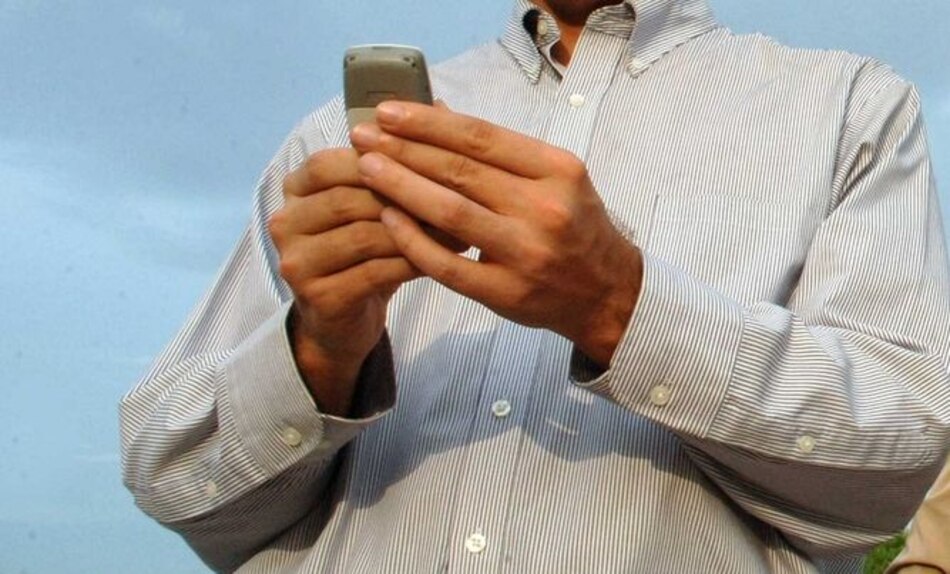 Unión Europea logra un acuerdo para recortar costes de ‘roaming’