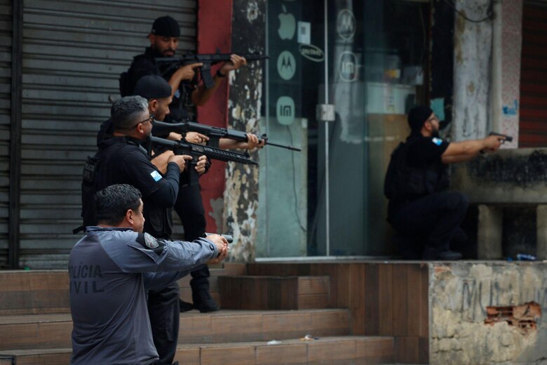 Un megaoperativo contra el grupo criminal Comando Vermelho en Río de Janeiro deja al menos 64 muertos y 81 detenidos