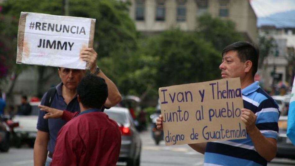Protesta en Guatemala insiste en renuncia de presidente Morales