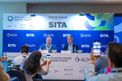 Alza del combustible y los impuestos presionan los costos de las aerolíneas