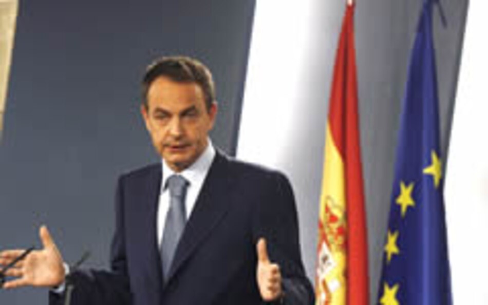 Zapatero remodela su gobierno