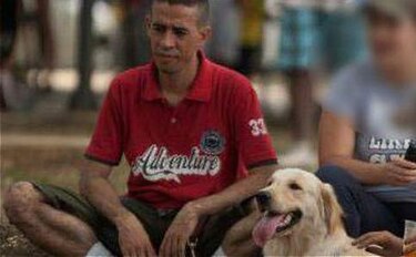 Soldado muere ahogado tratando de rescatar a su perro en un río