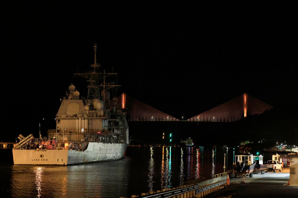 Estados Unidos movilizó el buque portamisiles Lake Erie por el Canal de Panamá rumbo al Caribe, cerca de Venezuela