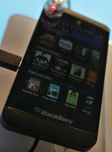 Acciones de BlackBerry caen tras tibio lanzamiento del Z10 en EU