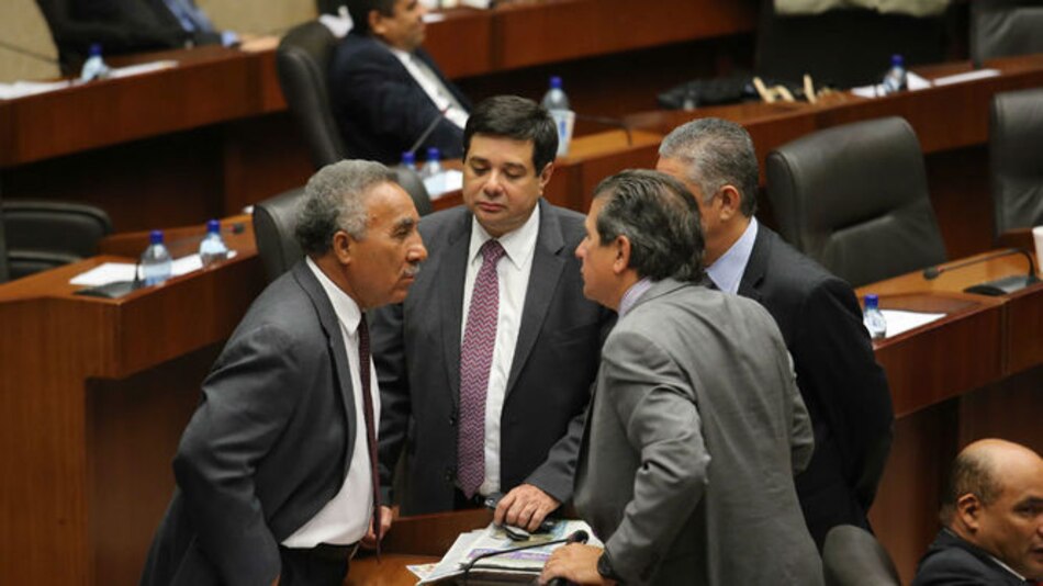 Pleno de la Asamblea elegirá esta tarde al nuevo defensor del pueblo