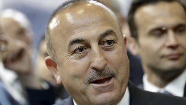 Holanda prohíbe aterrizaje del vuelo del ministro turco de Exteriores