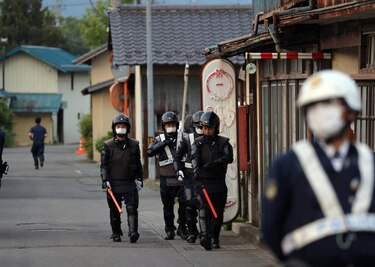 Detenido el asaltante que se atrincheró en Japón con un rifle y causó cuatro muertos
