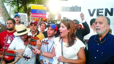 Venezolanos piden democracia