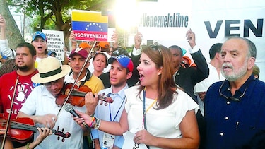 Venezolanos piden democracia
