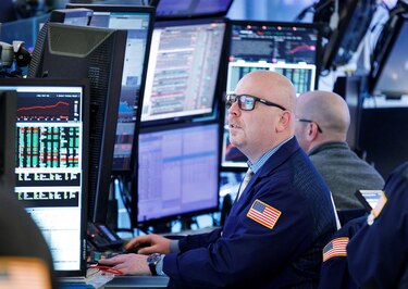 Wall Street termina en rojo una semana marcada por la guerra en Oriente Medio
