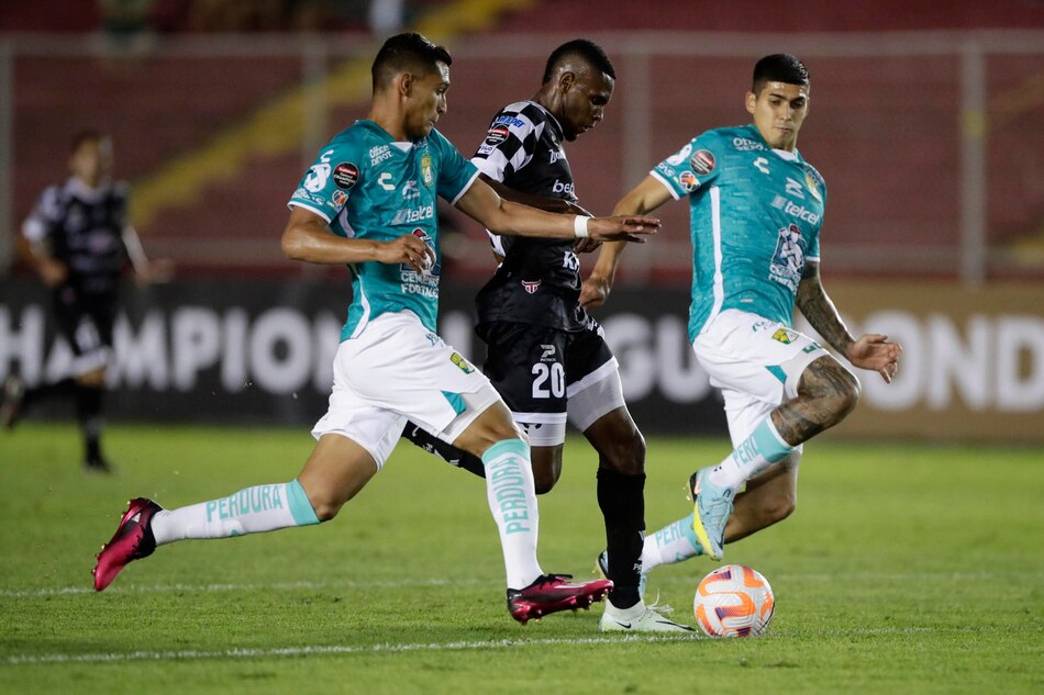 León logra la ventaja en su visita al Tauro en Panamá