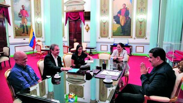 Rodríguez Zapatero reaparece en crisis venezolana