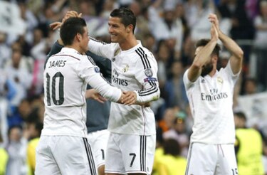 Real Madrid está en semifinales gracias a gol de Chicharito