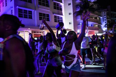 Miami Beach amplía la represión contra los turistas y temen tensiones raciales