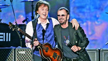 McCartney escolta a Starr al Salón del Rock