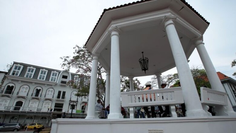 La plaza de los próceres de la Patria