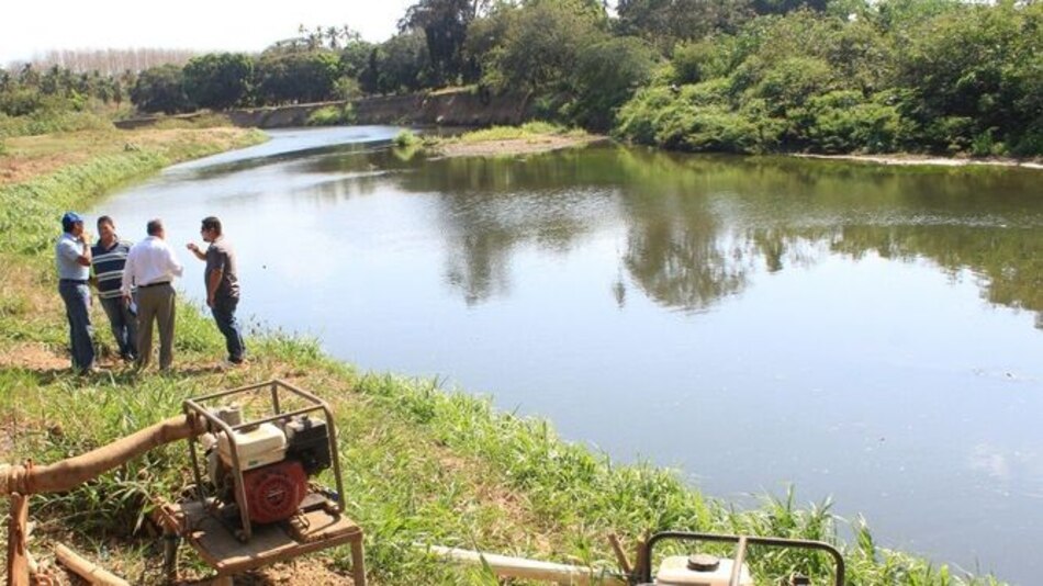 Se dificulta extracción de agua en el río La Villa para usarse en carnavales