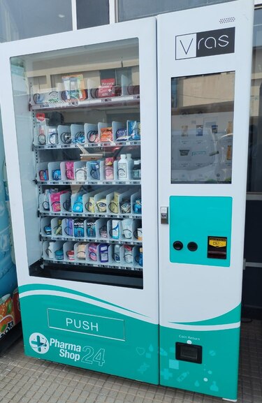 Decomisan medicamentos que eran puestos a la venta en una máquina expendedora en Chitré