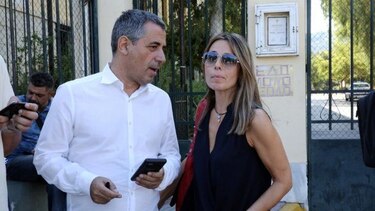 Periodistas griegos salen de la cárcel pese a queja de ministro