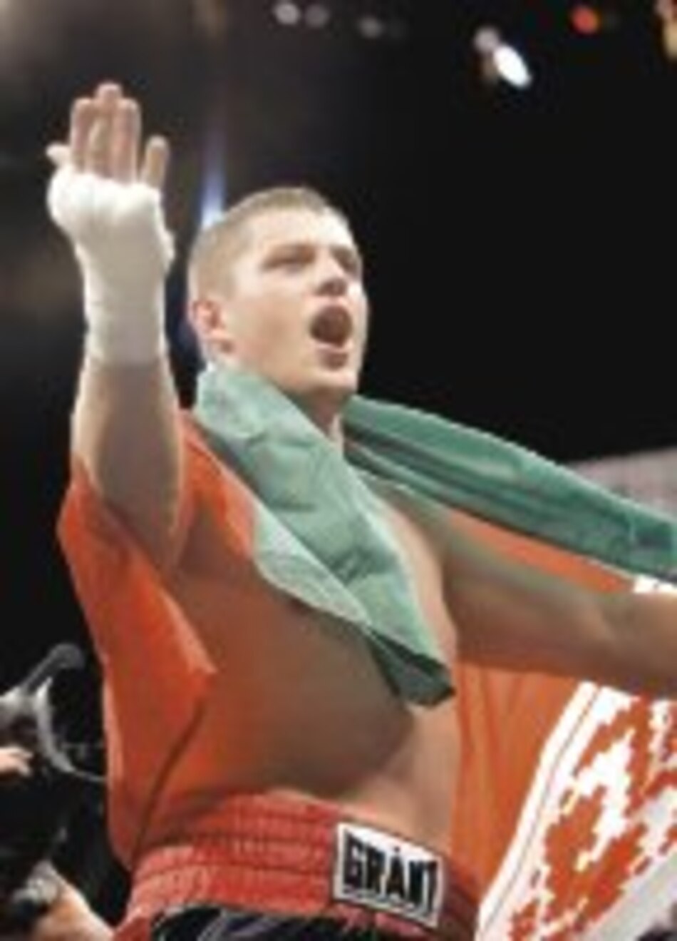 Liakhovich destrona a Lamon Brewster