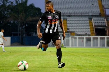 Ricardo Clarke se enfoca en el octagonal con el Zamora