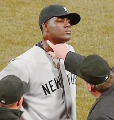 MLB revisará regla sobre el uso de brea