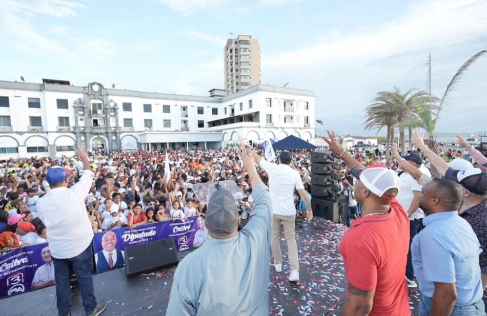 Crece el rechazo de los electores encuestados por las candidaturas de Gaby Carrizo y Zulay Rodríguez