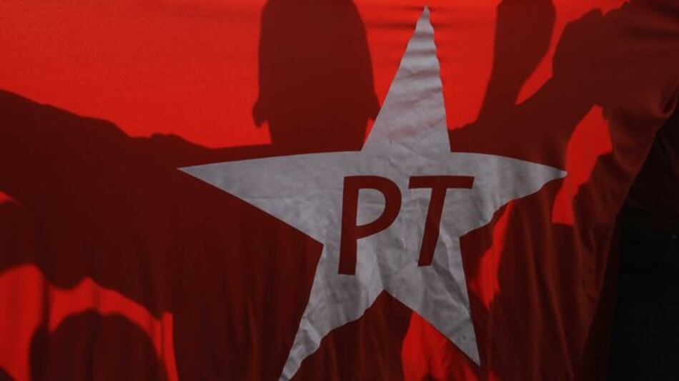 Corrupción y recesión ponen al gobernante Partido de los Trabajadores en aprietos