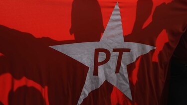 Corrupción y recesión ponen al gobernante Partido de los Trabajadores en aprietos