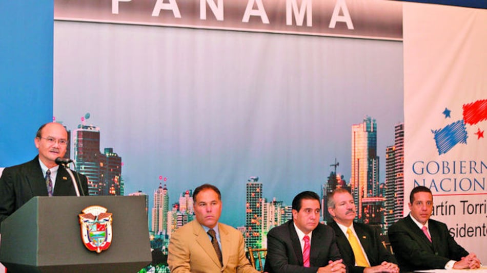 Carlos Ho, señalado en Brasil