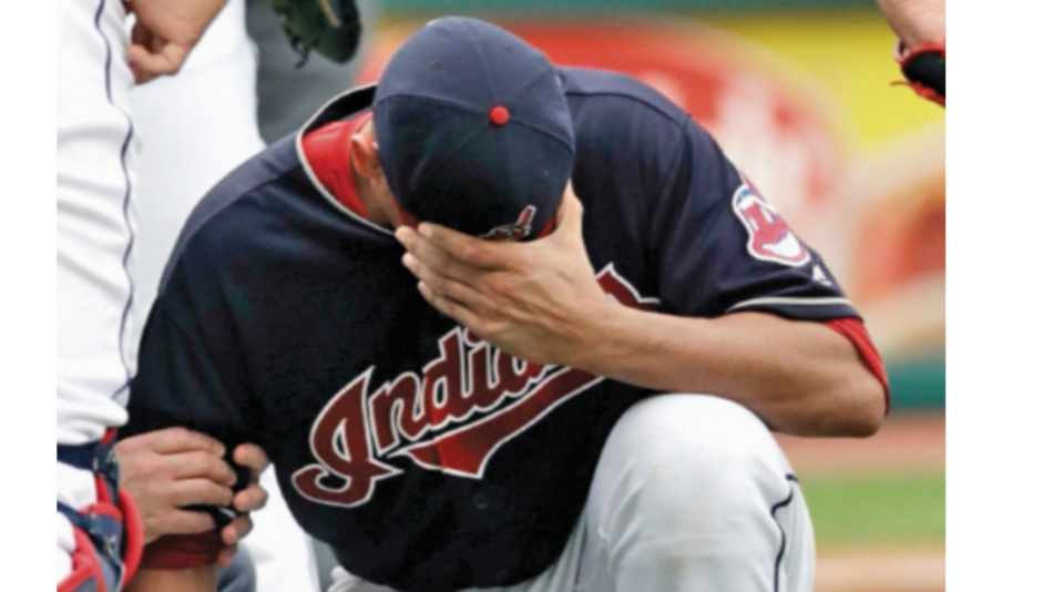Carrasco, a lista de lesionados de Indios tras pelotazo