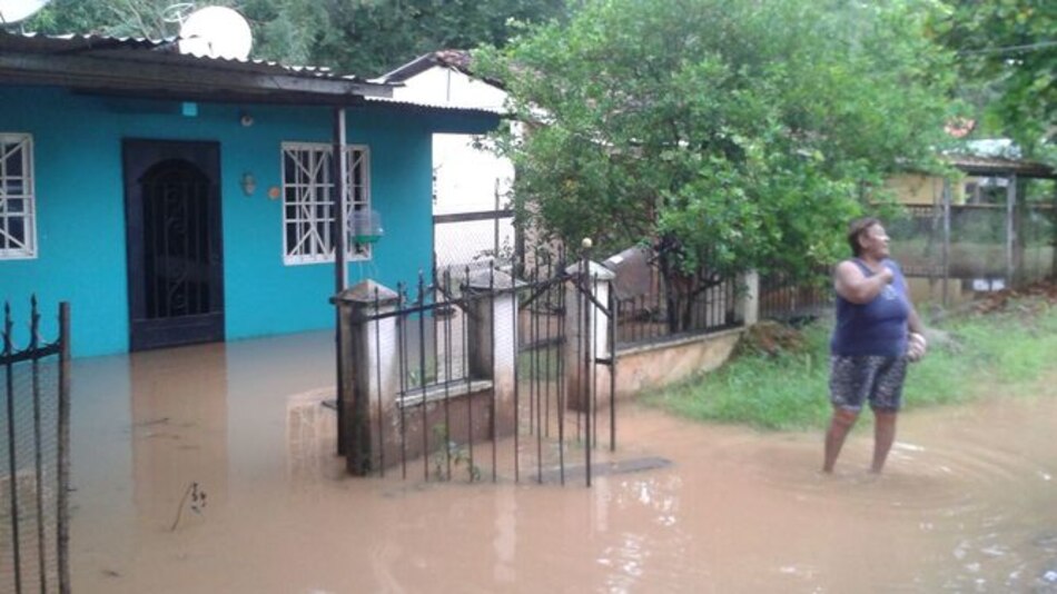 Los Santos: Afectados por inundaciones claman por ayuda
