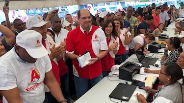 José Domingo Arias pasa a las filas del partido Alianza