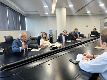 Vecinos de San Francisco en la Asamblea: piden mayor participación en el ordenamiento territorial