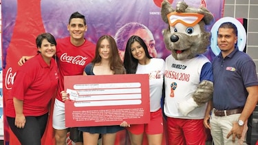 Supermercados Rey presenta su abanderada para el Mundial de Rusia