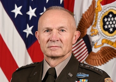 Destituyen al jefe del Estado Mayor del Ejército de Estados Unidos en plena guerra de Irán