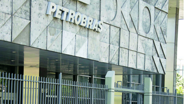 Petrobras lanza plan de reestructuración