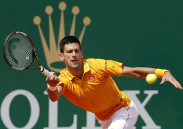 Djokovic arrolla a Cilic y avanza a semis en Montecarlo