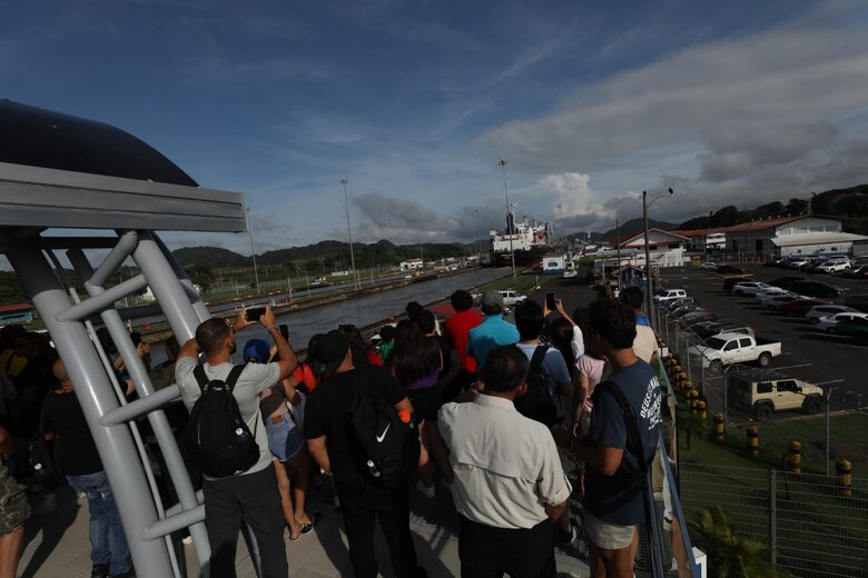 El Canal de Panamá aumentará a 36 los tránsitos diarios de buques desde septiembre