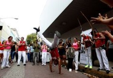 La peatonal se llena de arte
