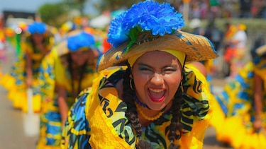 ‘Es una ciudad a la que le gusta su monarquía’: cómo las jerarquías por estratos de Colombia se manifiestan en la elección de la reina del Carnaval de Barranquilla