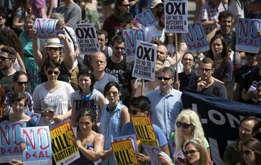 Grecia: Rescates deficientes y traspiés políticos