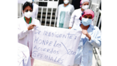 En medio de paro de labores, Minsa y enfermeras dialogan 