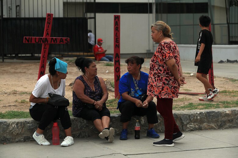 Urgen respuestas tras hallazgo de 383 cuerpos sin incinerar en México