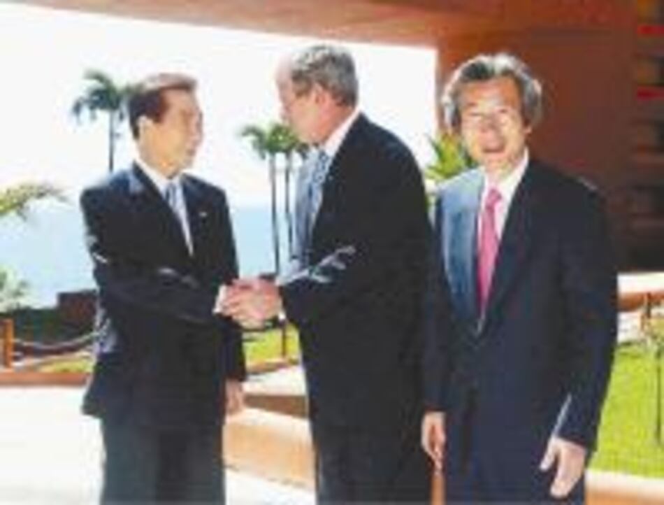 Acuerdan aumentar la presión a Norcorea