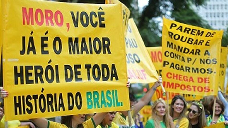 Juez suspende nombramiento de Lula como ministro