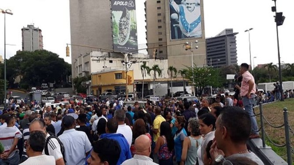 ‘Estamos muriendo de hambre’: trabajadores venezolanos protestaron por bajos salarios