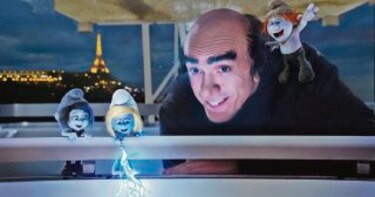 Los pitufos visitan París